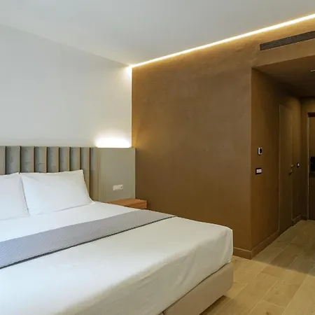 Gg Spagna Luxury Hotel